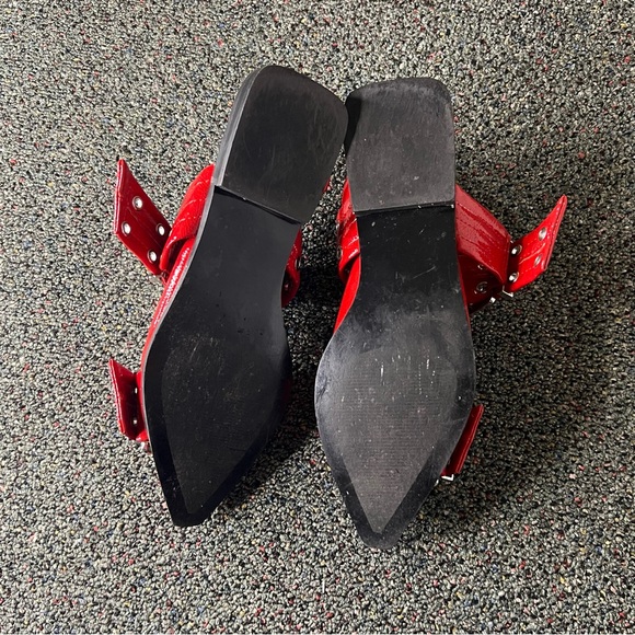 STEVE MADDEN Red & Silver Buckle Patent Leather Ganni Pointed Toe Flat Shoes 8 - Picture 16 of 16